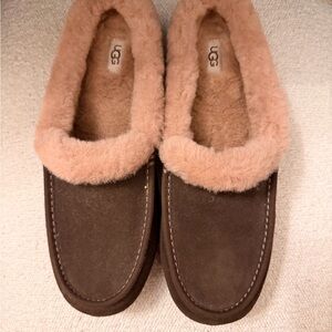 UGG Women's Tan and Brown Slippers